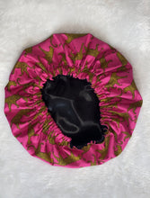 Load image into Gallery viewer, Wild life Bonnet