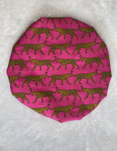 Load image into Gallery viewer, Wild life Bonnet