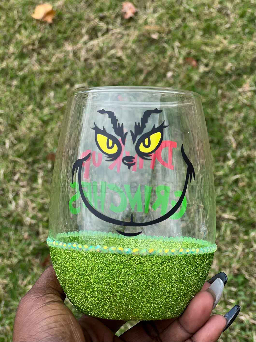 Drink Up Grinches Wine glass