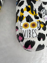 Load image into Gallery viewer, Good Vibes Shoe Charm
